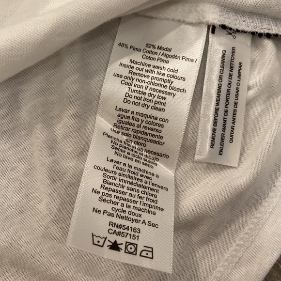 Women’s Calvin Klein Jeans White T-shirt. Size. S - Picture 7 of 7